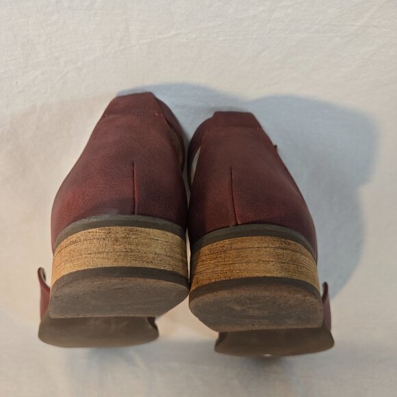 JOURNEE COLLECTION LORETA Wine Vegan Leather Ankle Strap Loafer Flat Shoe Size 8 - Picture 11 of 16